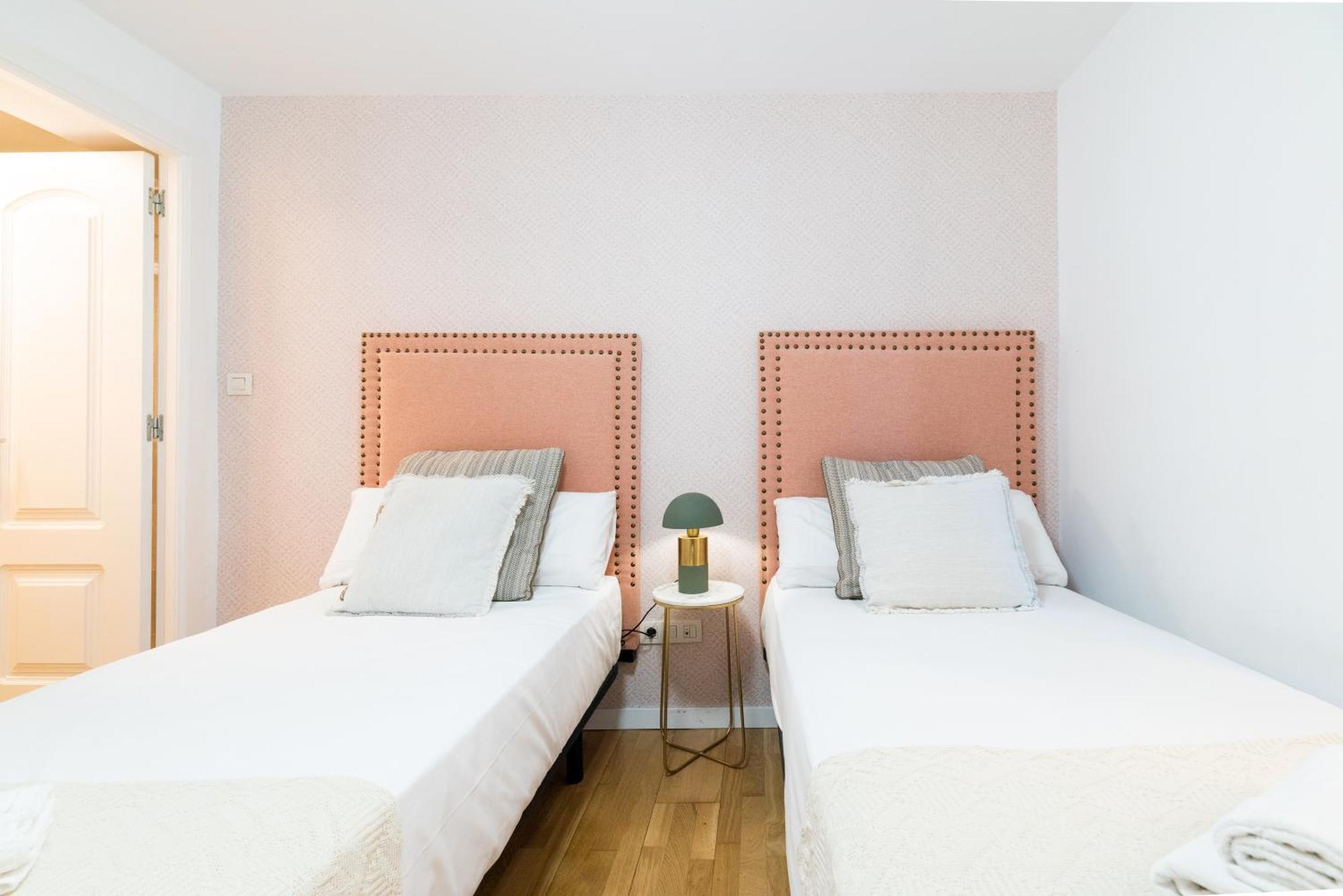 Moderno Apartamento En Granada Centro Eksteriør bilde
