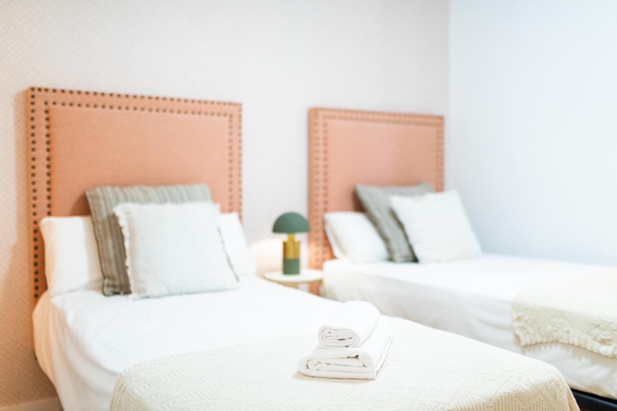 Moderno Apartamento En Granada Centro Eksteriør bilde