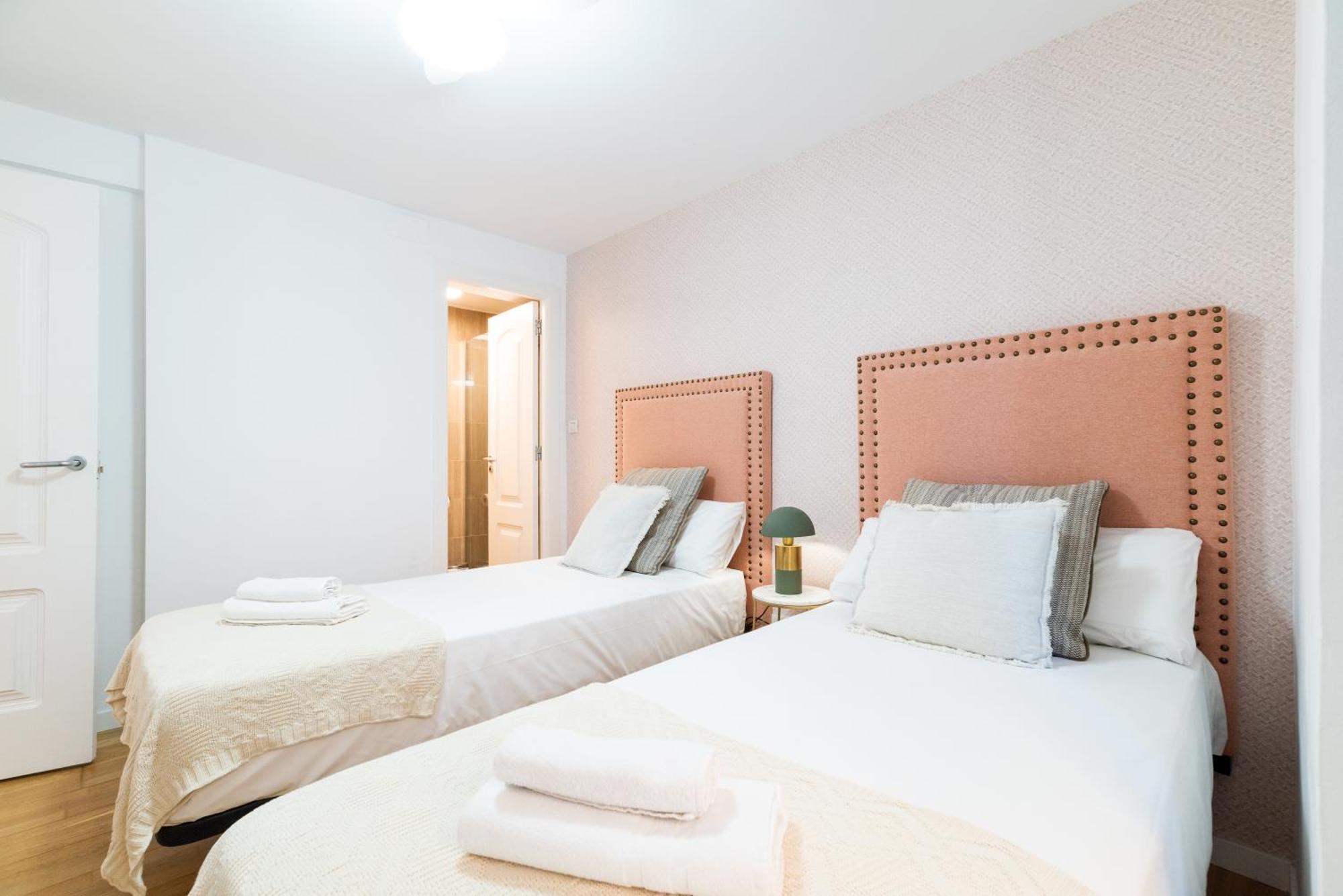 Moderno Apartamento En Granada Centro Eksteriør bilde